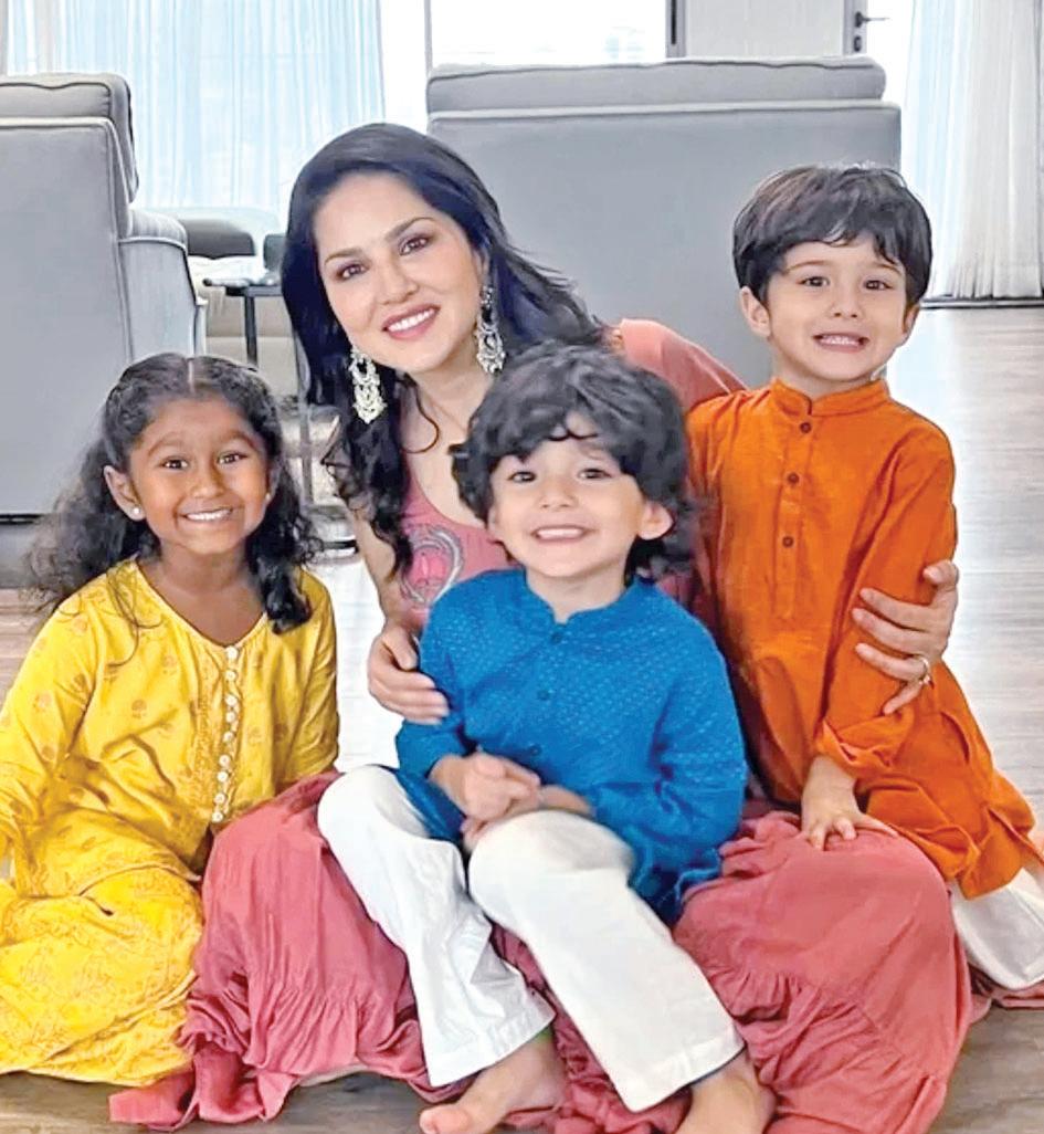 Sunny's babies love Splitsvilla