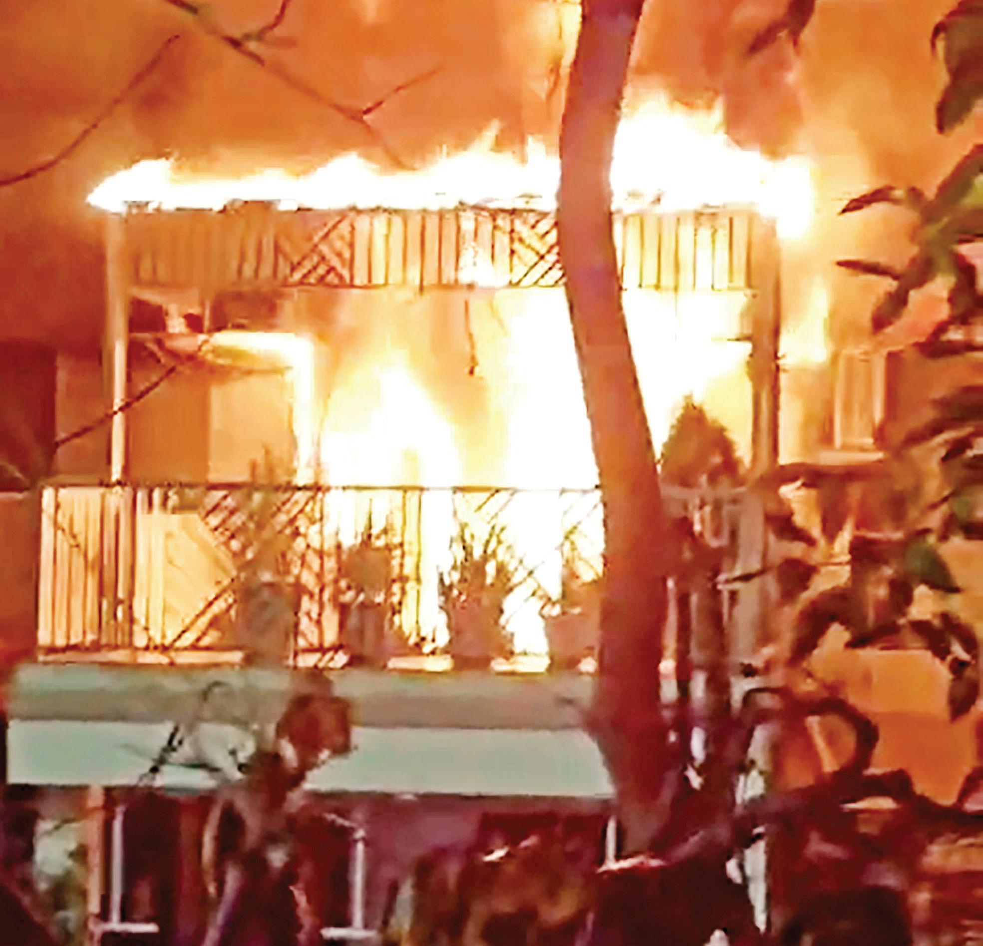 Midnight blaze at Vejalpur house kills man, 9-yr-old son