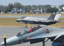 Trump offers top-end fighter jets, vows to ramp up trade