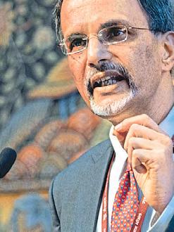 CEA warns of global growth risks, backs deregulation