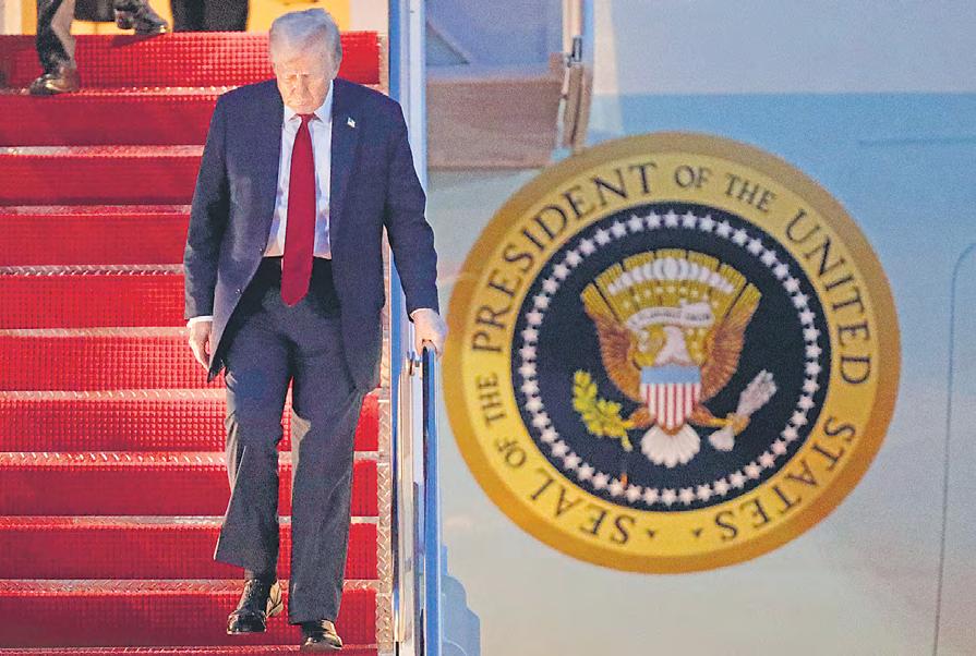 Trump Team Weighs Broader, Higher Tariffs