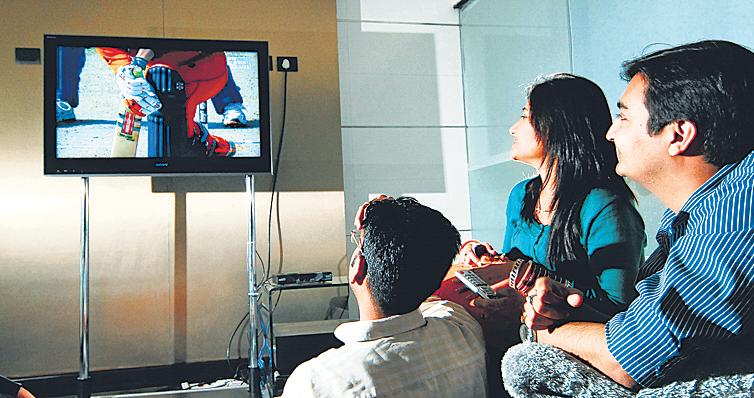 Can Dreamll turn fans into active users?