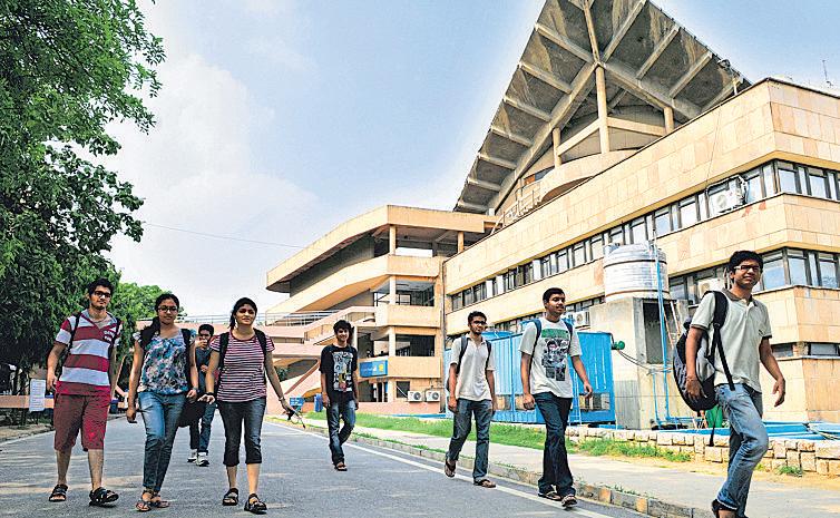 Defence firms join battle for IIT talent