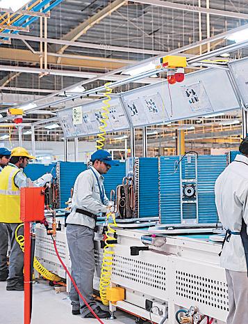 Skilled hands from India fill Russia's growing labour gap