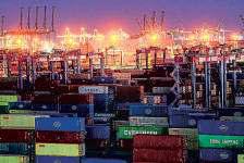 Tariff ruling sends CEOs back to company war rooms