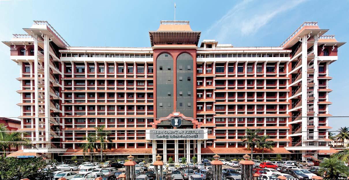 Police Cannot Summon an Advocate of Accused to Police Station: Kerala HC
