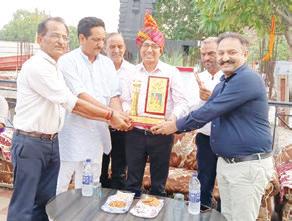 DC Samba distributes scholarships to EWS students