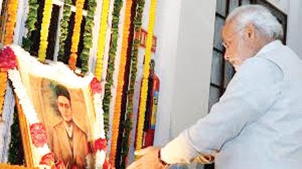 Grateful Nation can never forget Savarkar's courage, struggle: PM Modi
