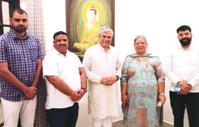 Sangeeta Jaitley meets Ashwini Vaishnaw, seeks better rail connectivity for J&K