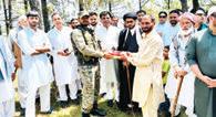 Army celebrates Eid with Poonch people