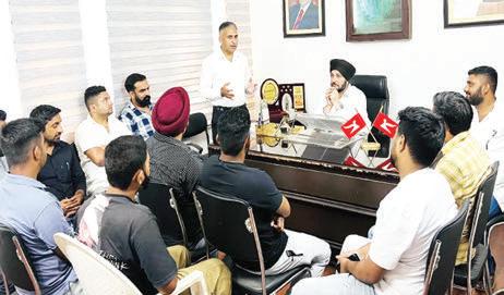 Youth delegation from Kathua calls on NC leader