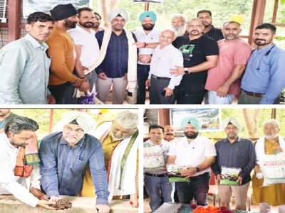 Director Agriculture inaugurates Vermicompost Unit in Rajouri