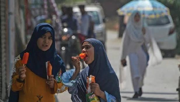 Amid heatwave, school timings, dual mode classes spark children’s mental health concerns