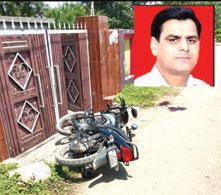 Motorcyclist dies in road accident in Sunderbani