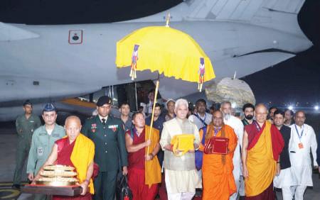 Exposition of Buddha's relics at Russia deepens spiritual ties: LG Sinha