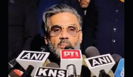 People are running for Kashmir & for India, it's beautiful: Actor Sunil Shetty