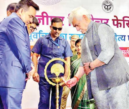 Sinha for strengthening spirit of 'Ek Bharat Shreshtha Bharat'