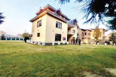 Mian Qayoom’s immovable property attached in Srinagar