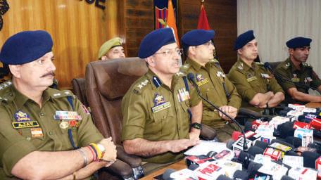 Major Pak-linked narcotics racket busted, 2 held with 3 kg heroin