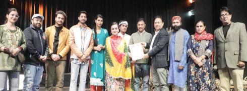Dogri Play 'Richh's taged at Abhinav Theatre