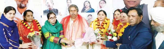 Mahila Congress honours Inderjeet Kour Randhawa in Jammu