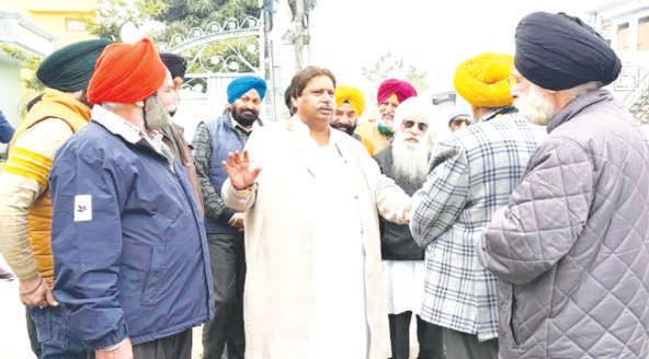 Bhalla flags power crisis, unemployment during outreach prog