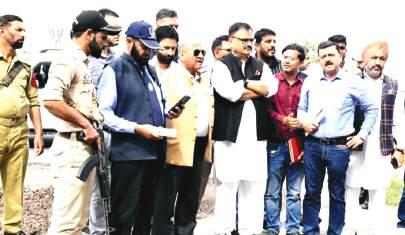 Rana reviews desilting works along Ranbir Canal