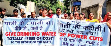 Dimple leads protest over unscheduled power cuts