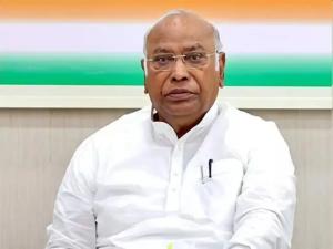 Kharge accuses BJP-RSS of undermining Constitution, targeting autonomous institutions