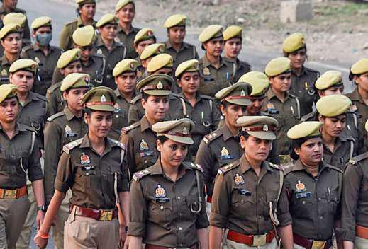 90% women cops in junior ranks: Report