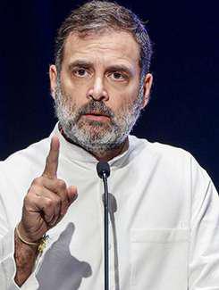Govt writes to UK over RaGa's dual citizenship