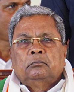 CM loses temper, makes slap gesture at cop