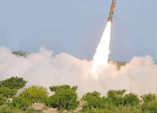 Pakistan test launches 120km missile