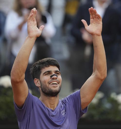 Alcaraz clear favourite for French Open
