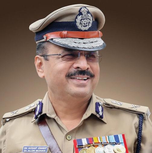 Govt yet to name successor as police chief retires