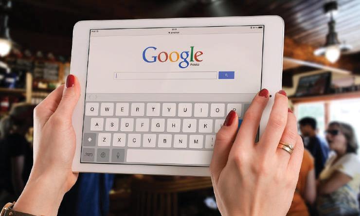 Google faces off US in court over search monopoly case