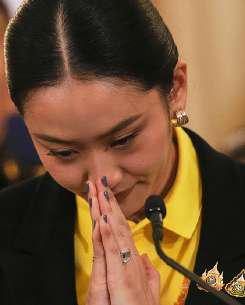 Thai PM apologises for leaked phone call