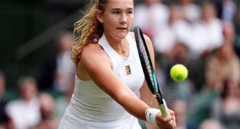 Andreeva beat Navarro at Wimbledon