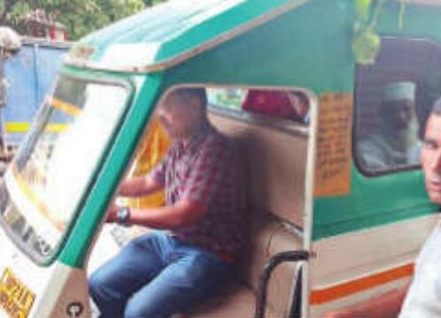 दिल्ली में ऑटोरिक्शा चालक बनकर आरोपी तक पहुंची नालासोपारा पुलिस