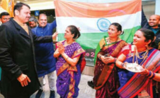 सीएम फडणवीस दावोस में, निवेश के टूटेंगे रिकॉर्ड