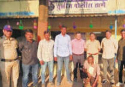 फैंसी कपड़े ने विदेशी ड्रग्स तस्कर को पहुंचाया हवालात