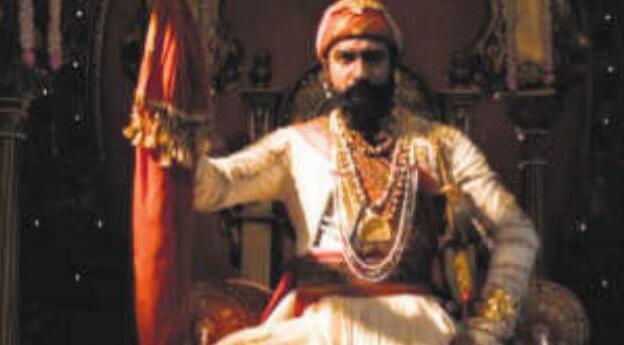 'छावा' को टैक्स फ्री नहीं करने पर शिवसेना (उद्धव) ने की देवेंद्र फडणवीस की खिंचाई