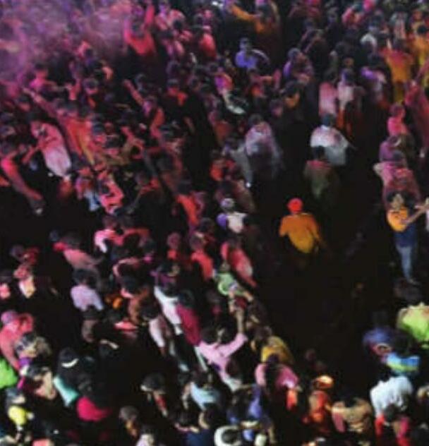 ठाणे शहर में रही रंगों की धूम