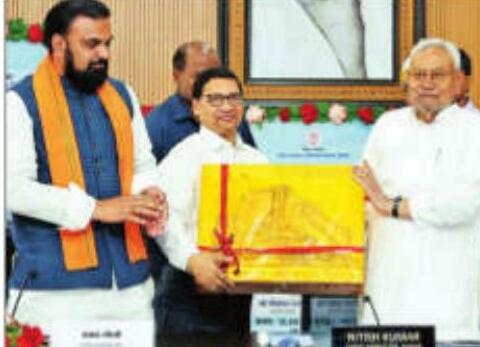 समय से पूरे हों सभी कार्य: नीतीश