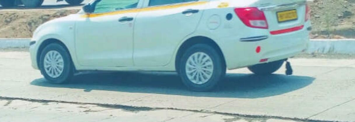 नवनिर्मित सड़क पर पड़ने लगीं दरारें