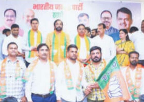 ठाणे में कांग्रेस और शिवसेना (उद्धव) को लगा झटका