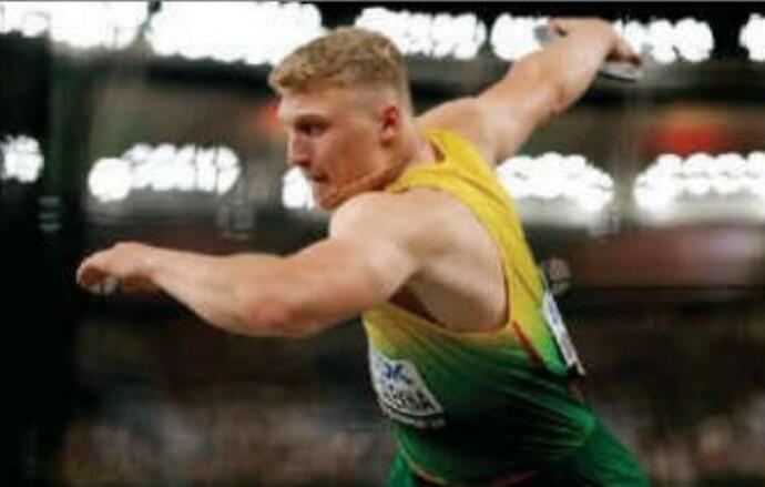 लिथुआनिया के मायकोलास अलेक्ना का चक्का फेंक में विश्व रिकॉर्ड