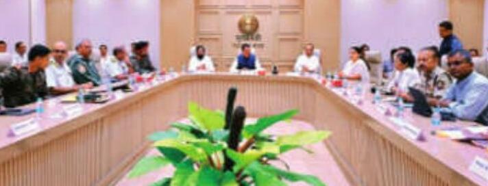 रक्षा बलों के साथ अब और तालमेल के साथ काम करेंगे: मुख्यमंत्री फडणवीस