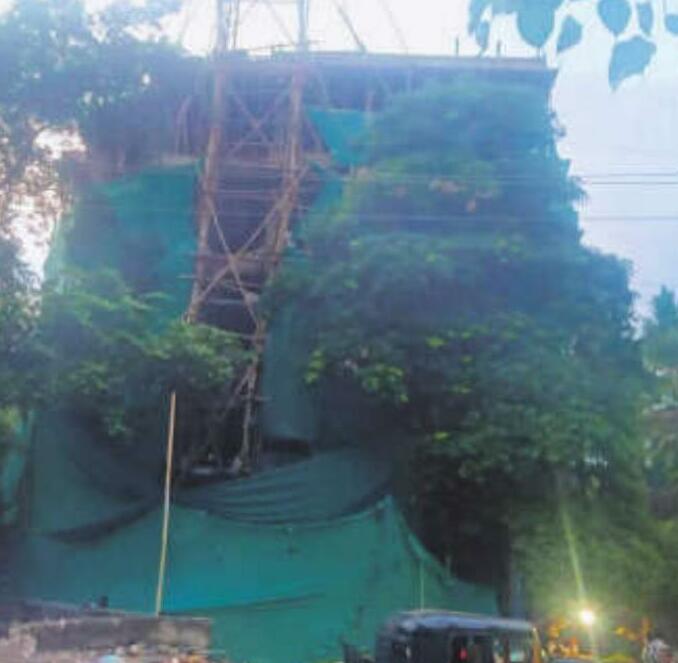 मनपा की नाक के नीचे खड़ी हो रहीं सात मंजिला अवैध इमारतें