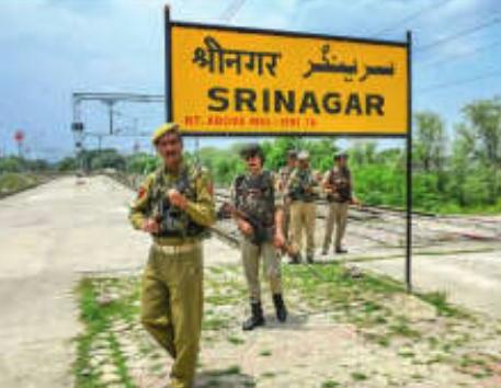 कटरा-श्रीनगर अभी एक ही ट्रेन, दिल्ली सितंबर से जुड़ेगी